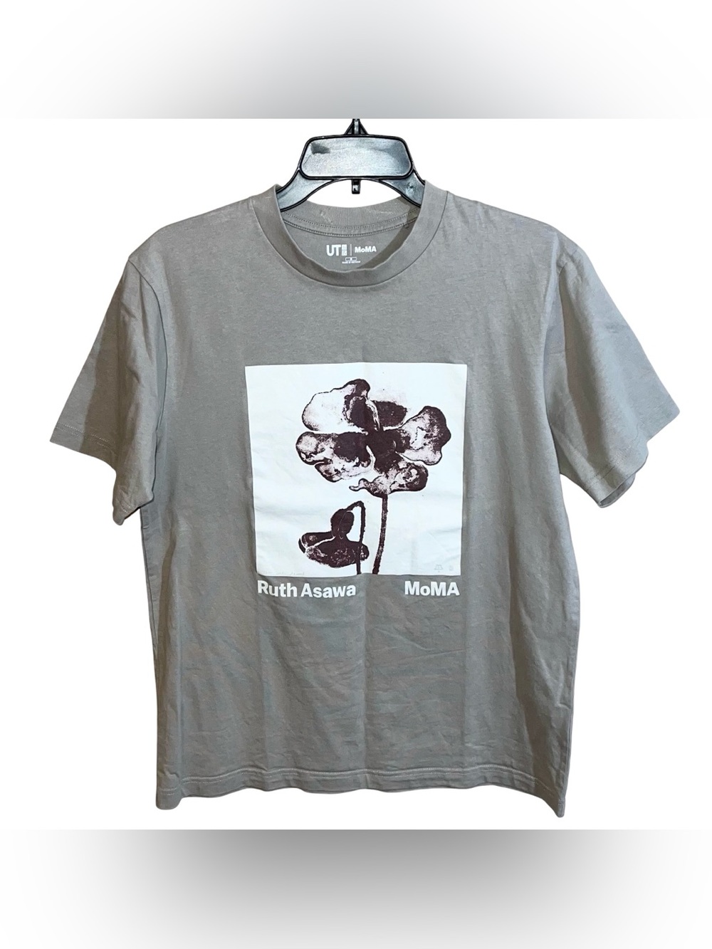 MoMA Art Icons UT Ruth Asawa Graphic T-Shirt Men’s M Beige Short Sleeve